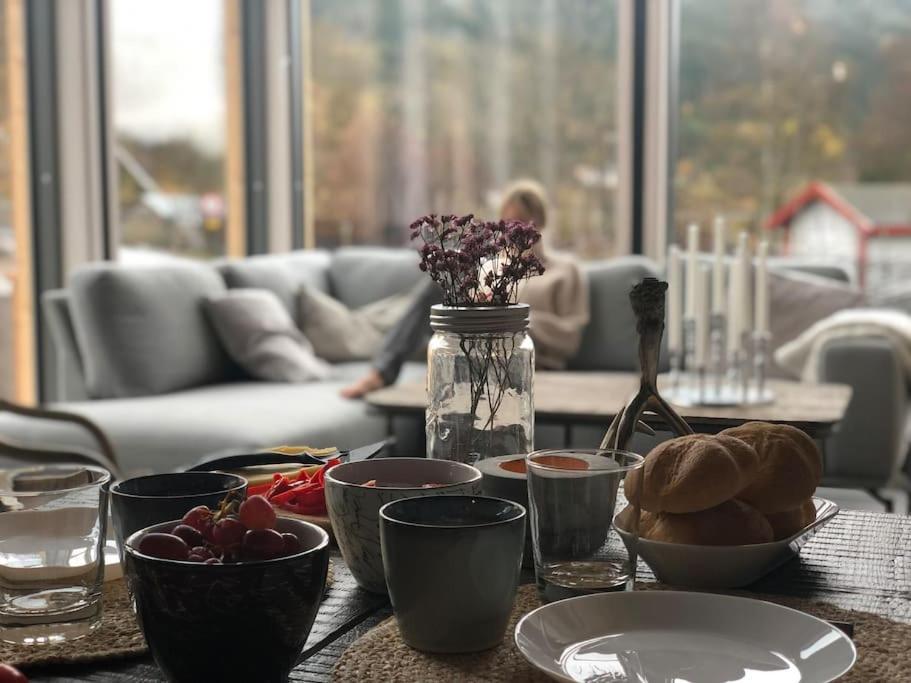 Delikat Hytte Omgitt Av Hallingdals Vakre Fjell Al Exterior foto