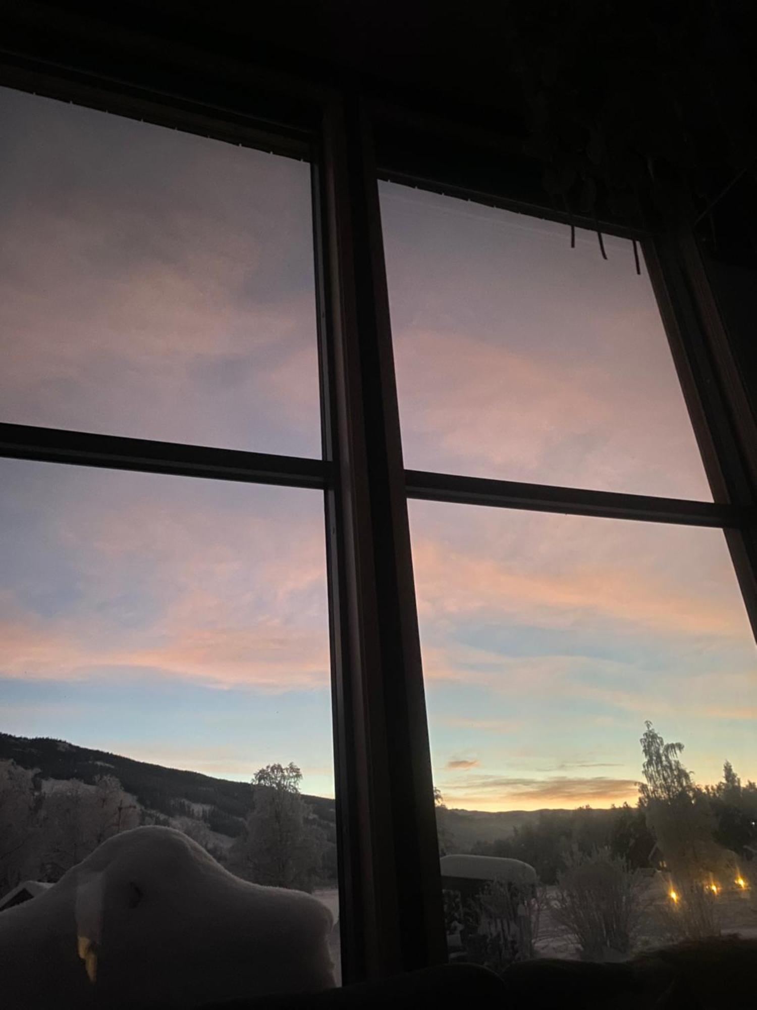 Delikat Hytte Omgitt Av Hallingdals Vakre Fjell Al Exterior foto